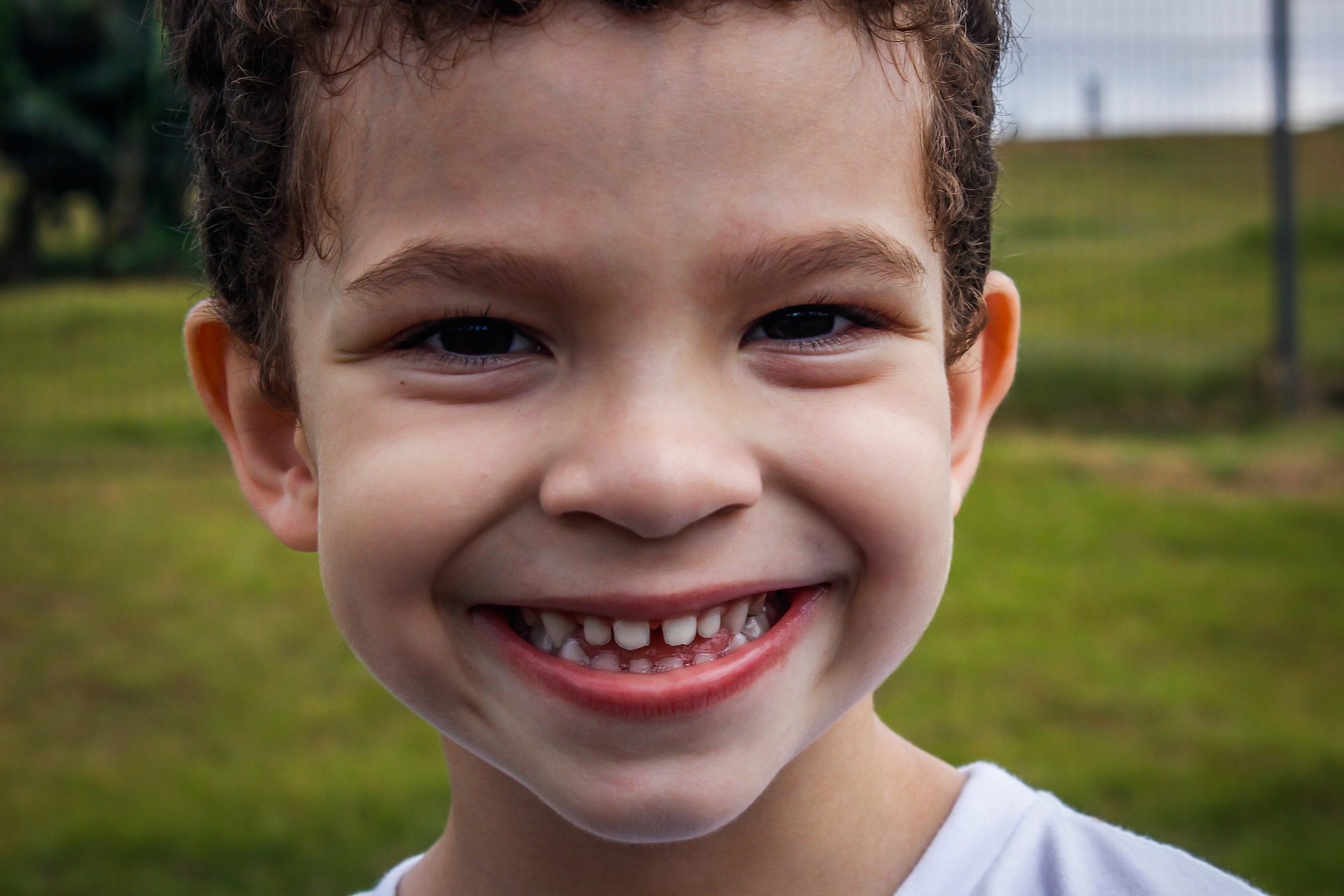 Kazivost zubů u dětí